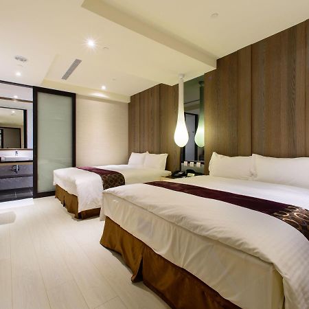 Stay Hotel - Taichung Zhongqing Extérieur photo