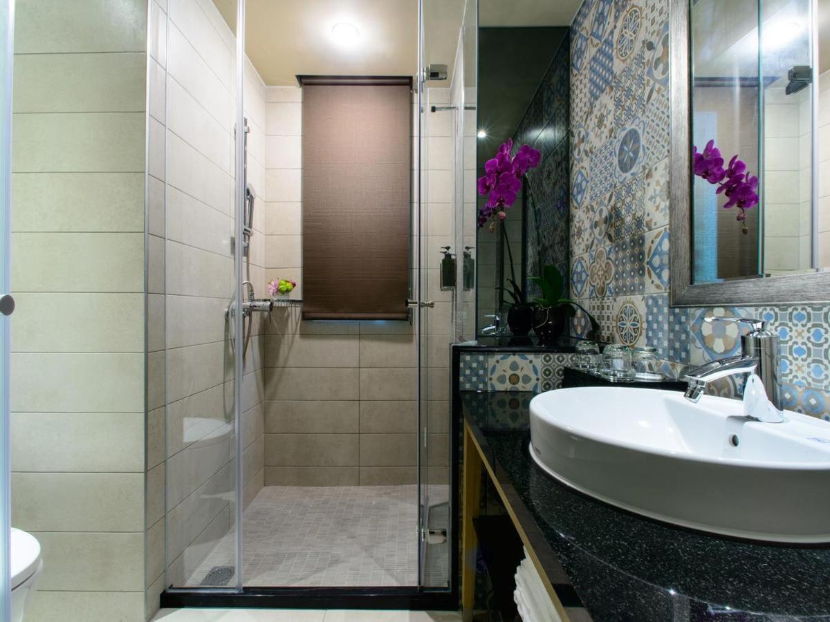 Stay Hotel - Taichung Zhongqing Extérieur photo