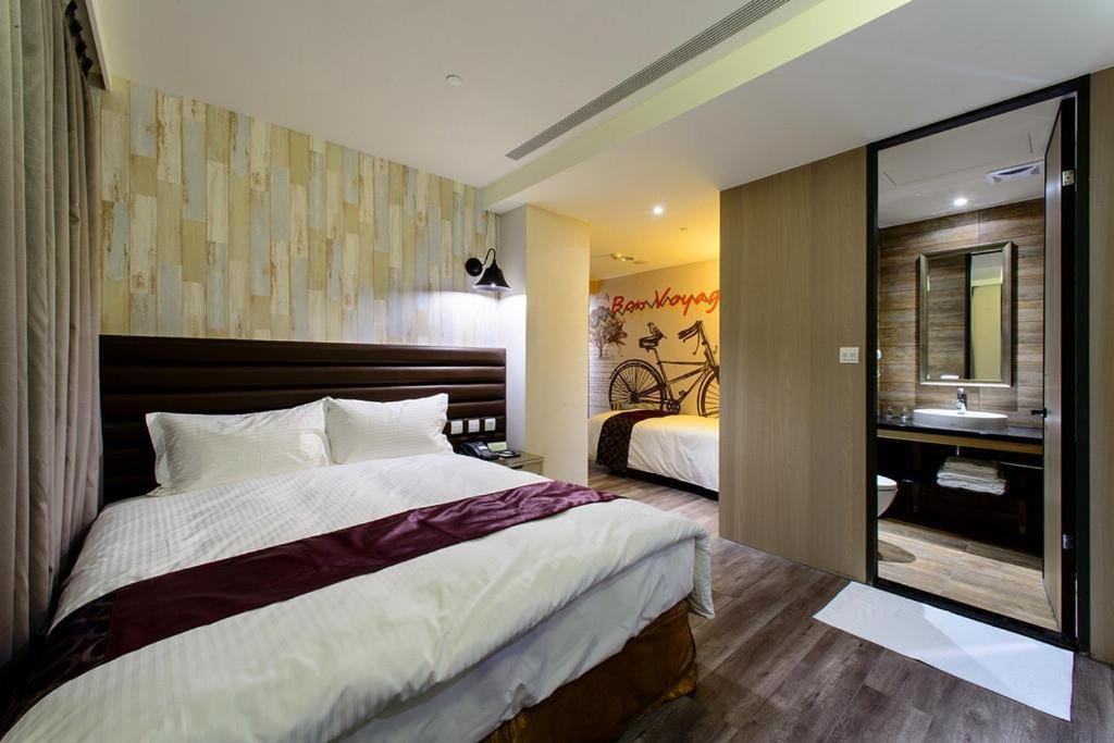 Stay Hotel - Taichung Zhongqing Extérieur photo