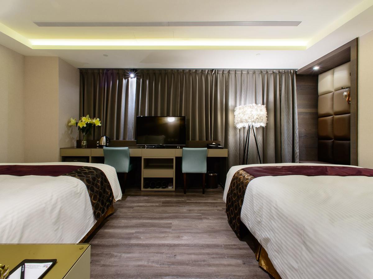 Stay Hotel - Taichung Zhongqing Extérieur photo