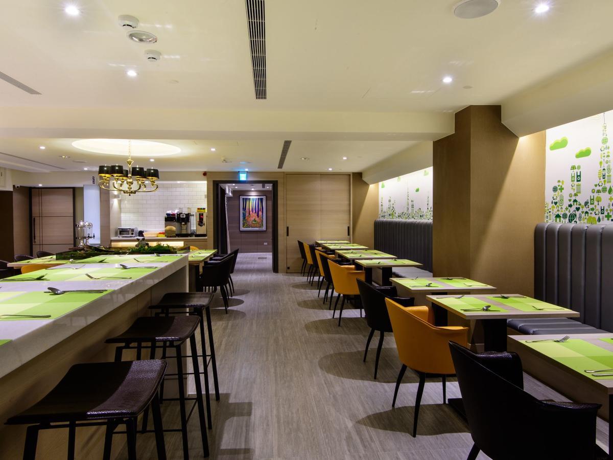 Stay Hotel - Taichung Zhongqing Extérieur photo