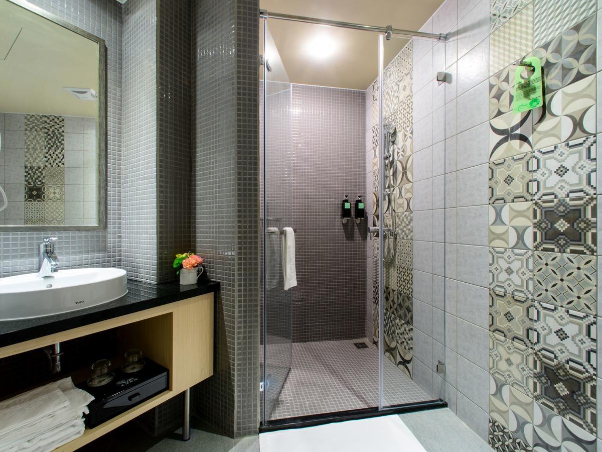 Stay Hotel - Taichung Zhongqing Extérieur photo