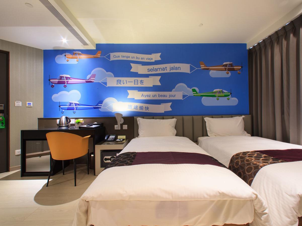 Stay Hotel - Taichung Zhongqing Extérieur photo