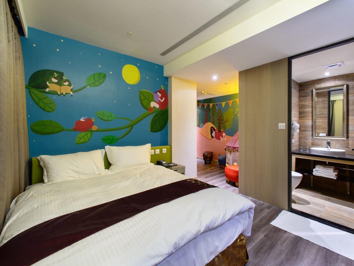 Stay Hotel - Taichung Zhongqing Extérieur photo